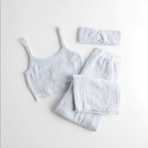 NWT Hollister Limited Holiday Edition Cozy Plush Sleep Set